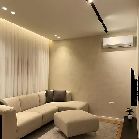 Incasso Center דירה *
